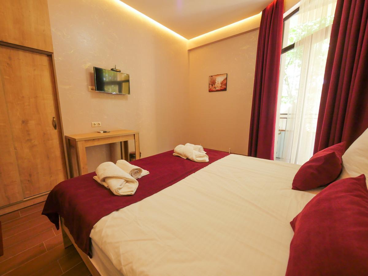 La'Rooms Kutaisi Ngoại thất bức ảnh